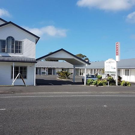 Blake Court Motel Whangamata Exterior photo