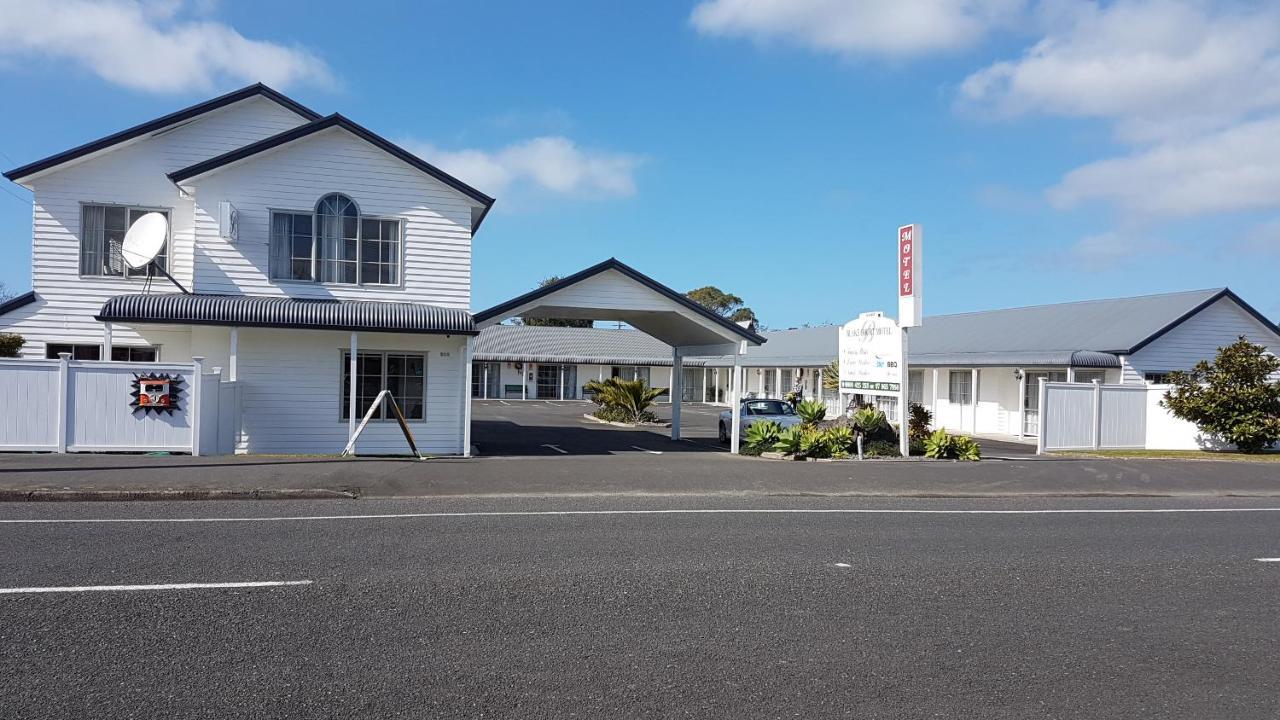 Blake Court Motel Whangamata Exterior photo
